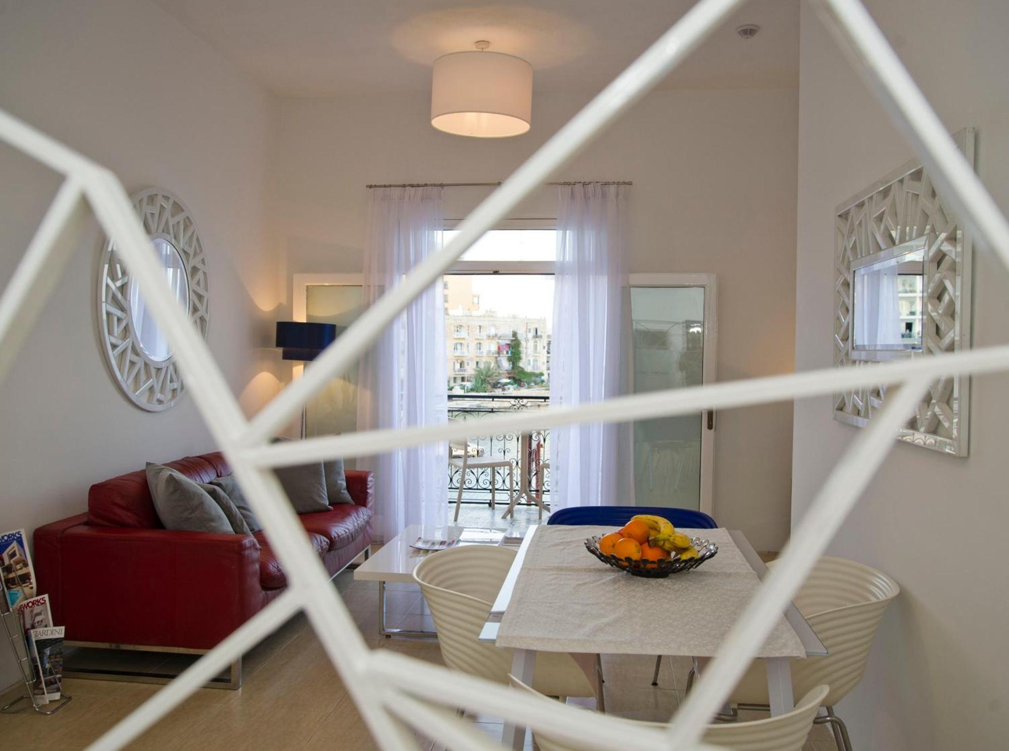 Maltese Balcony Apartment Saint Julian's ภายนอก รูปภาพ